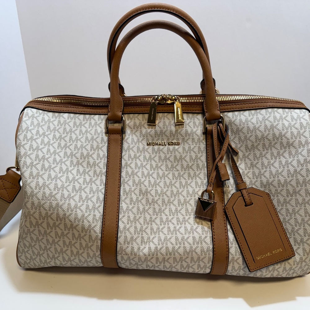 Authentic MICHAEL KORS Large Heritage Logo Weeken… - image 9